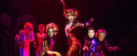 'Cats' Movie Adaptation Will Star Taylor Swift, Jennifer Hudson, James ...