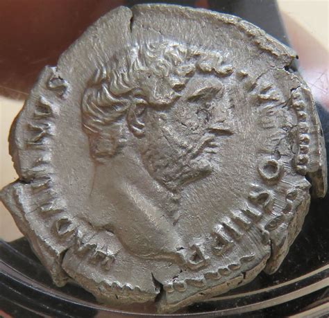 Denário de Prata do Imperador Romano Hadrian Reverso Spes Jafet