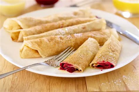 Raspberry Crepes With Creamy Orange Syrup Recipe