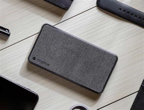 The mophie powerstation plus XL comes with a switch-tip charging cable