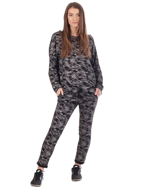 Ladies camoflage Lounge Suit