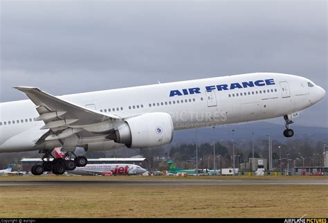 F Gsqx Air France Boeing Er At Edinburgh Photo Id