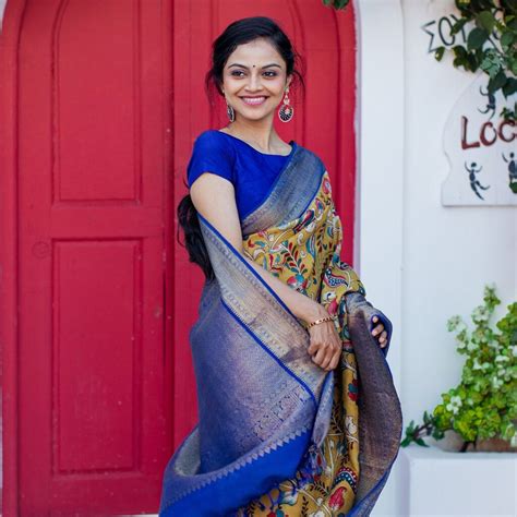 singer pooja venkatraman super singer  age husband family songs