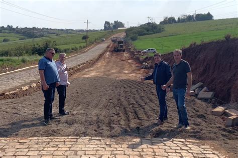 Obras do Pavimenta RS são retomadas em Estrela Velha