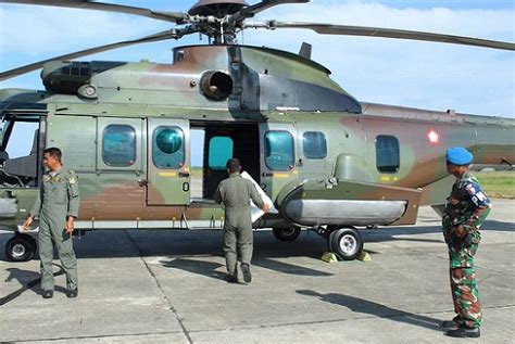 Pesawat Heli Caracal Tni Au Bantu Pengiriman Logistik Pemilu Ke Distrik