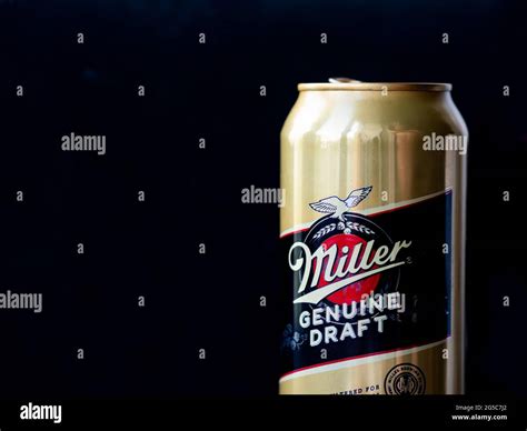 Miller Genuine Draft Beer Hi Res Stock Photography And Images Alamy