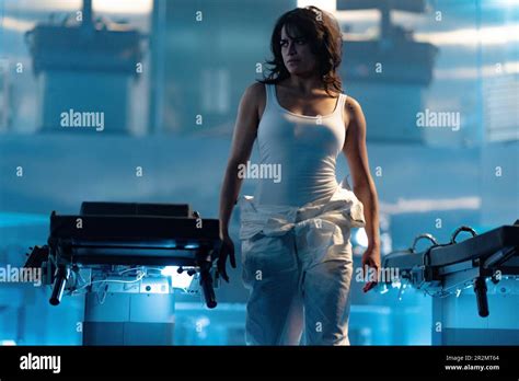 Michelle Rodriguez Muskler