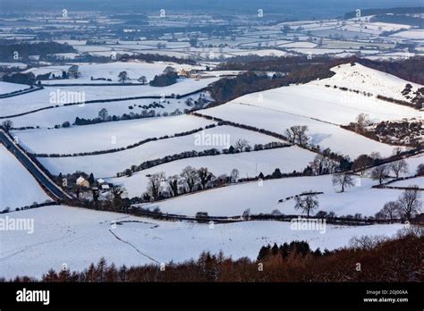 Snow landscape england hi-res stock photography and images - Alamy