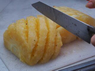 The Smooth Cayenne Pineapple - Minneopa Orchards