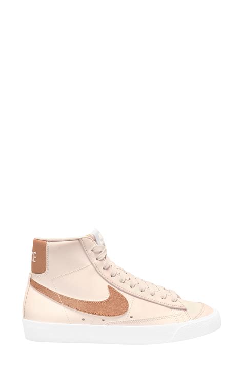 Nike Blazer Mid Se Sneaker In Pink Lyst