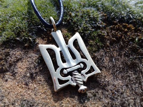 Ukrainian Tryzub Pendant Bronze Ukraine Symbol Trident Etsy