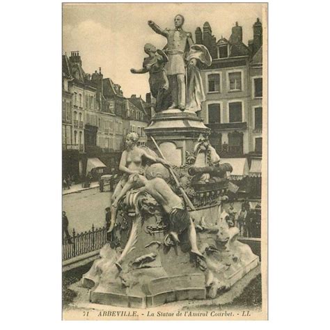 carte postale ancienne 80 ABBEVILLE Statue Courbet animation derrière