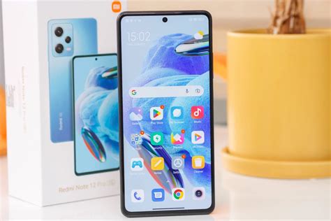 Золотая середина: Выбираем лучшие смартфоны до 30 000 рублей. Есть ...