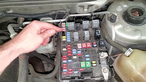 2007 Chevy Equinox Ac Fuse And Relay Youtube