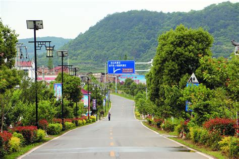 发展走大道 脱贫奔小康 保安灵乡建好农村“四好”幸福路大冶市人民政府