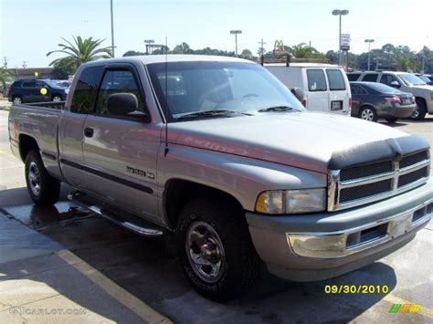 1998 Radiant Silver Metallic Dodge Ram 1500 Laramie Slt Extended Cab