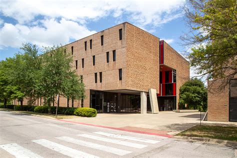 St. Edward’s University Student Halls – Guide To Austin Architecture