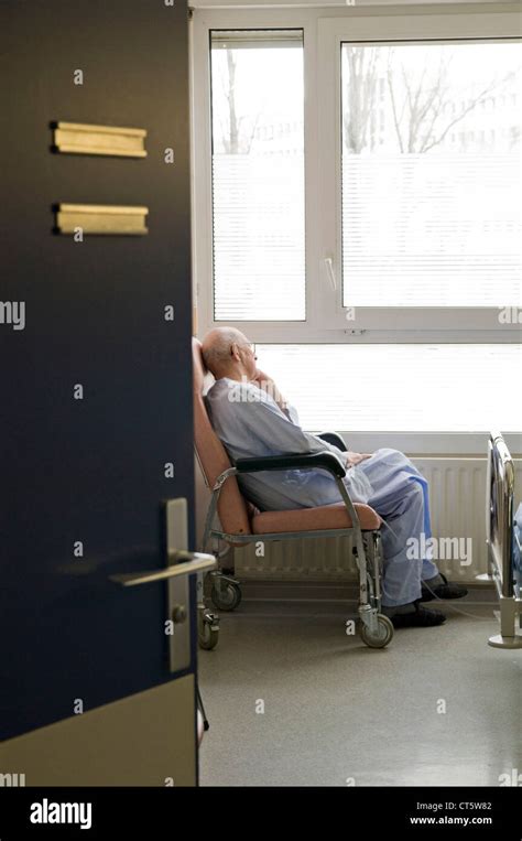 ELDERLY HOSPITAL PATIENT Stock Photo Alamy