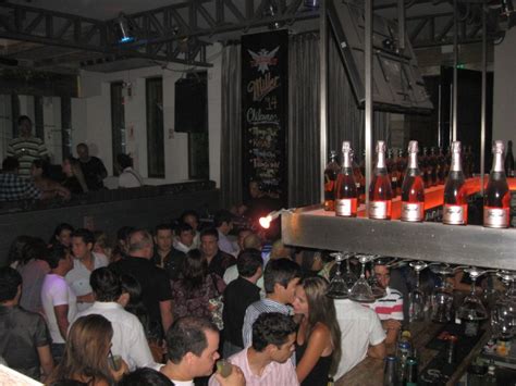 Desfile En Bikini Serperuano