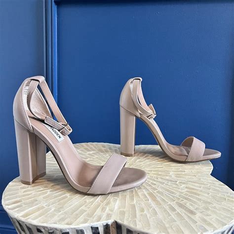 Nude Classic Heels From Steve Madden Size 6 Depop