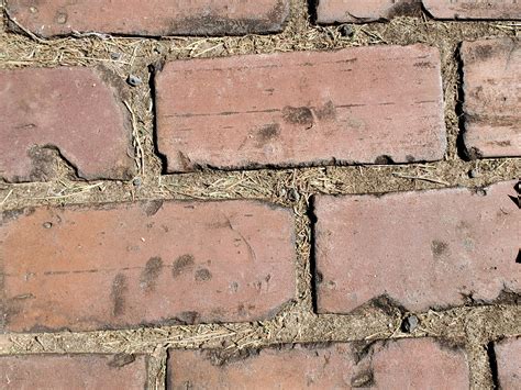 Bricks with a story – Eric Menninger