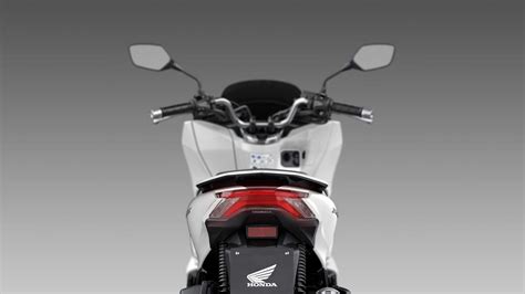 Honda Rolls Out 2021 PCX Scooter And Friends In The U.S.