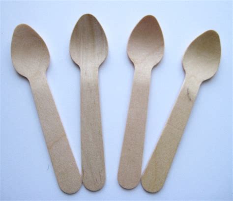 50 Small Wood Ice Cream Spoons crafts DIY by ThePrettyPaperShop