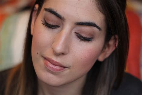 Naked Palette Look Lily Pebbles