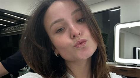 Larissa Manoela Reaparece Desabafo Ap S Rompimento Os Pais A