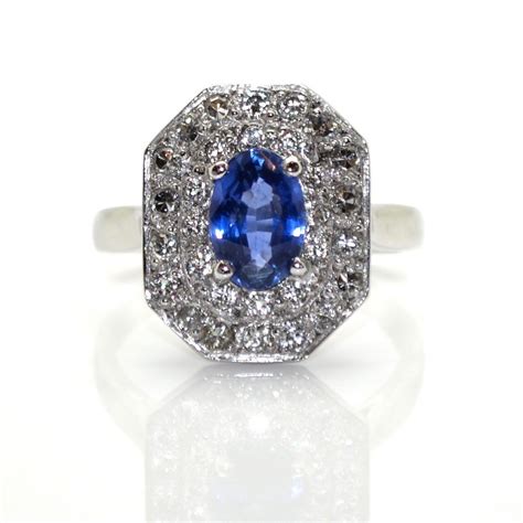 Proantic: Diamond And Sapphire Cluster Ring