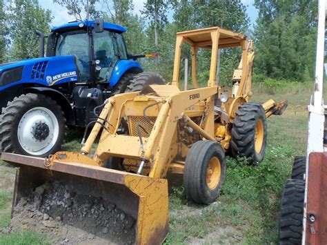 Ford 4500 Backhoe Ford Tractors Heavy Equipment Tractors