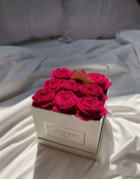 Стильный подарок | Flower gift ideas, Flower box gift, Valentines day ...
