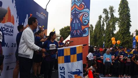 Rini Soemarno Lakukan Flag Off Sekaligus Jadi Peserta Mandiri Jogja