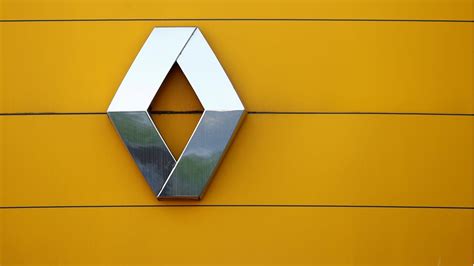 Renault confirmó que reducirá del 43 al 15 su participación en Nissan