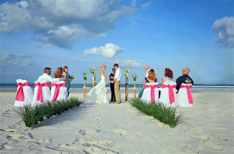 How to Have A Simple Wedding on a Florida Beach