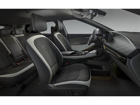 2024 Kia EV6: 59 Interior Photos | U.S. News