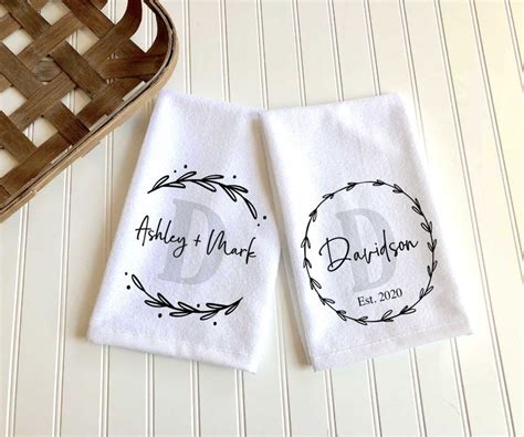 Personalized Hand Towels Wedding Gift for Couple Gift Set | Etsy