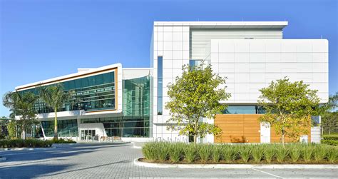 Bascom Palmer Eye Institute Naples :: Behance