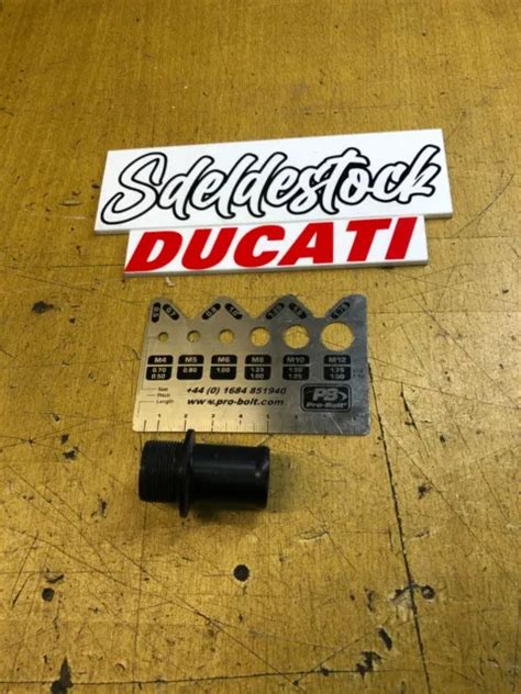 Raccord Goulotte Pompe A Eau Ducati Racing M Pas De Eur