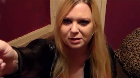 BBW Femdom fumer faisant de vous mon cendrier Vidéos Porno Gratuites YouPorn