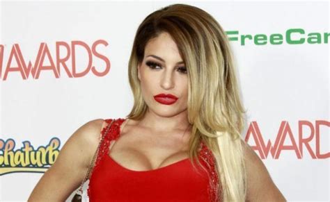 Kissa Sins Facts Bio Career Net Worth Aidwiki