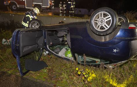 Verkehrsunfall In Rheinberg Ein Mann Wird Schwer Verletzt