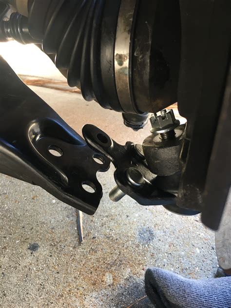 2004 Toyota Sienna Le Control Arm Replacement Alignment Issue Driver