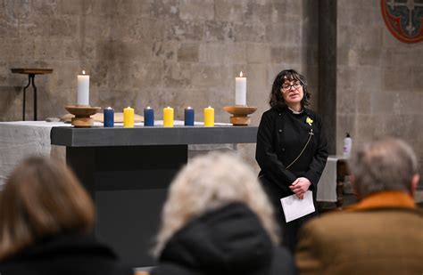 Prayers Held For Ukraine In Cathedrals Trinity Chapel Salisbury