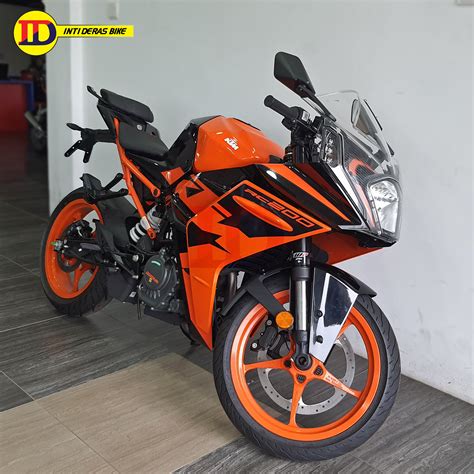 KTM RC200 (2024) – INTI DERAS BIKE SDN BHD