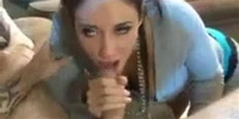 HOTTEST MILF EVER Tnaflix