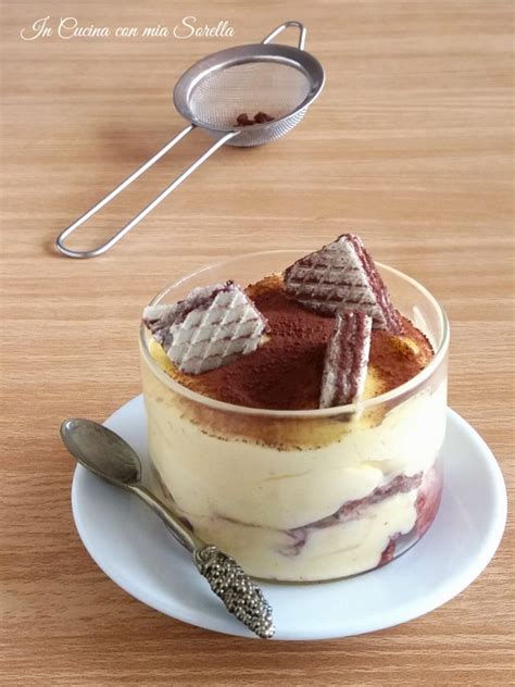 Tiramisù con wafer dolce senza cottura In cucina con mia sorella