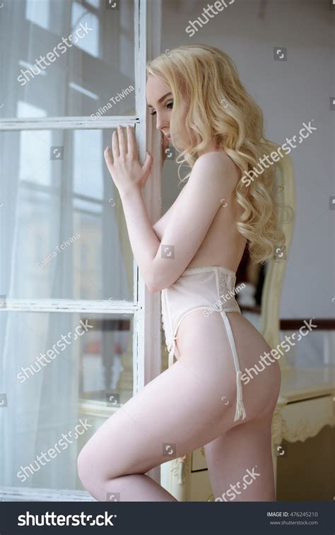 Beautiful Nude Sexy Lady Elegant Pose Stock Photo Royalty Free Shutterstock