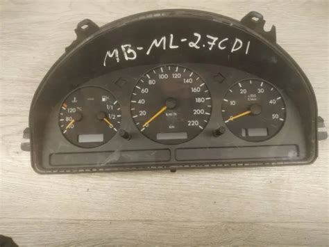 A19 MERCEDES BENZ ML W163 Compteur De Vitesse Tableau Bord A1635401847