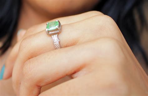 Vintage Emerald Ring | The Silver Kick Diaries